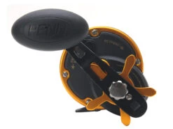 PENN Squall 30 Star Drag Overhead Reel